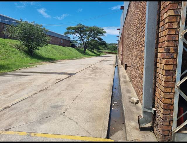6,218M² WAREHOUSE TO LET IN ROCKY DRIFT